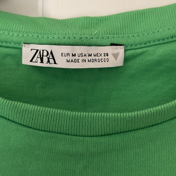 Zara green puffy short sleeve cotton tshirt in size medium - Picture 2 of 5